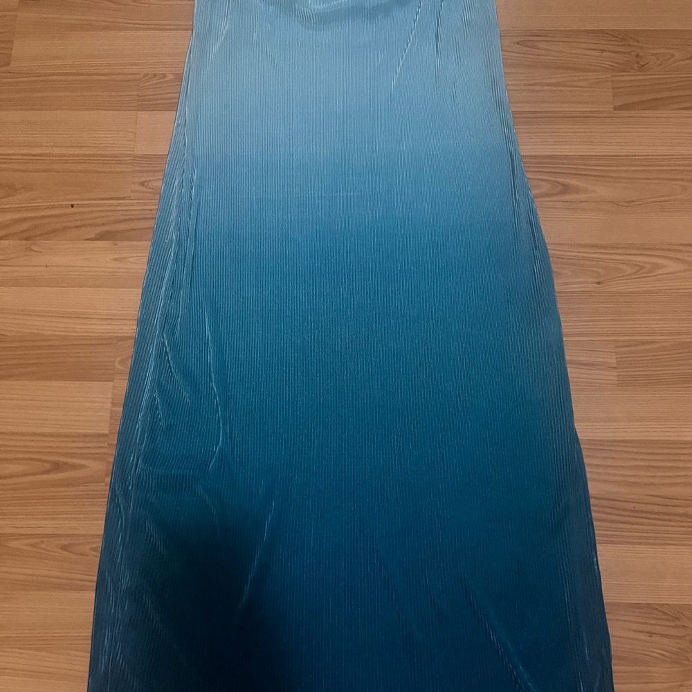 No Boundaries Light Blue Pleated Top